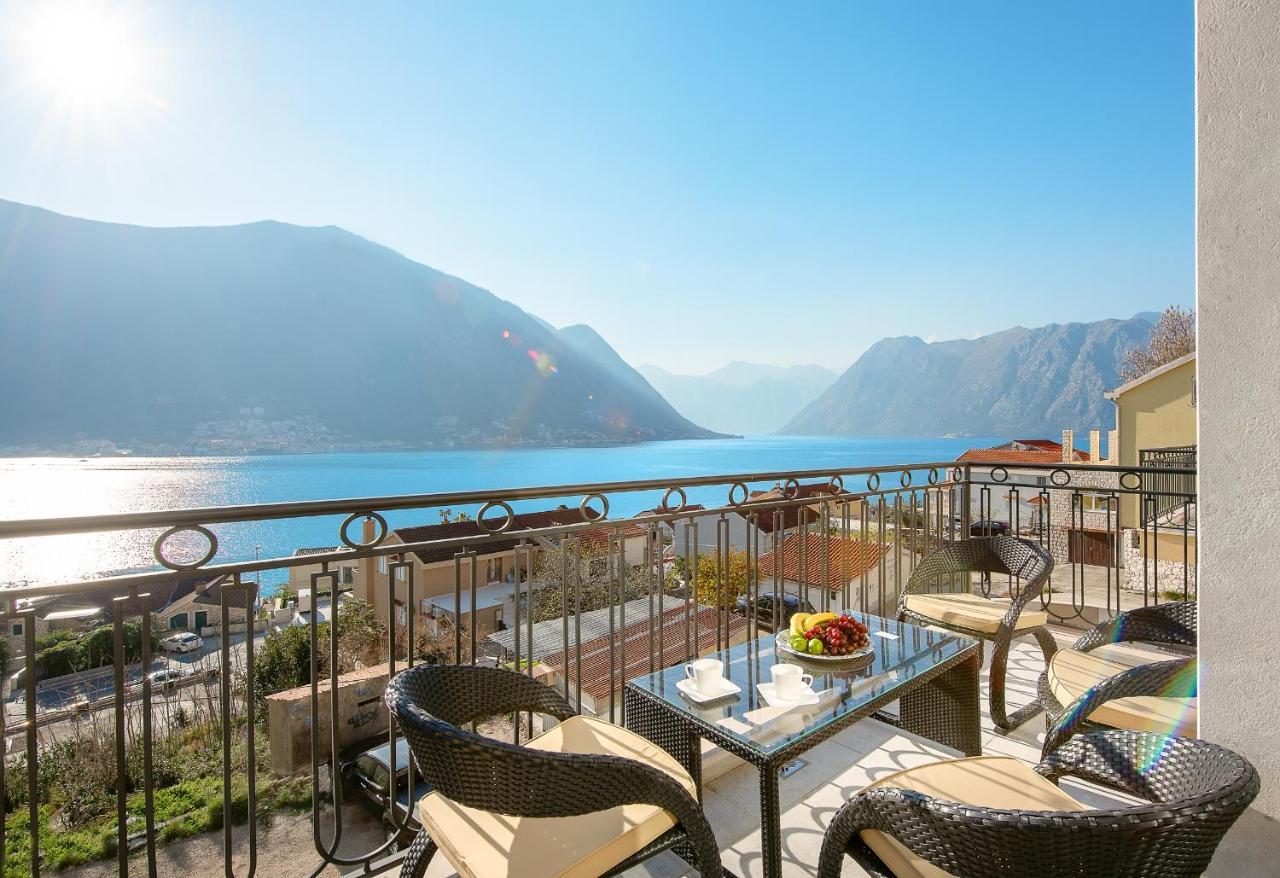 2montenegro Limeta With Pool